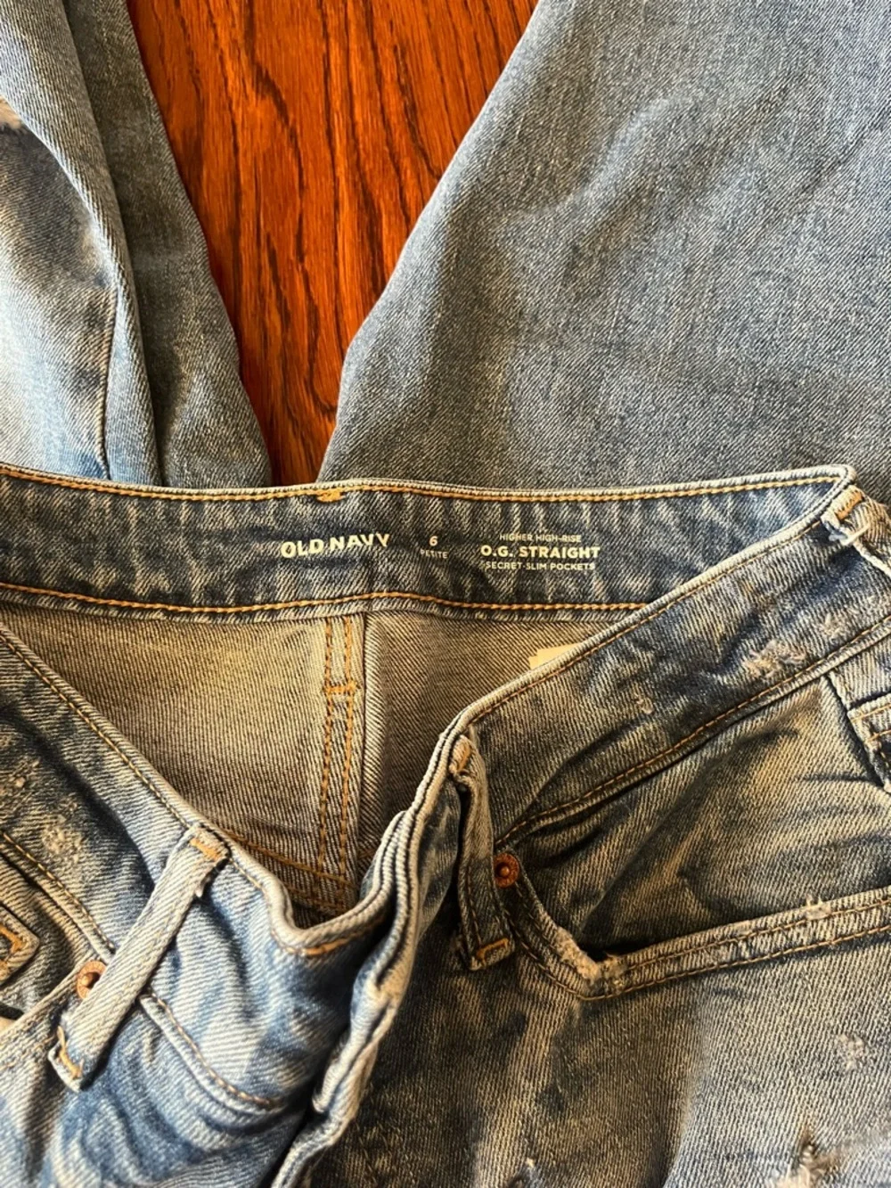 Old Navy Light Blue Straight Leg Jeans - Picture 2 of 5